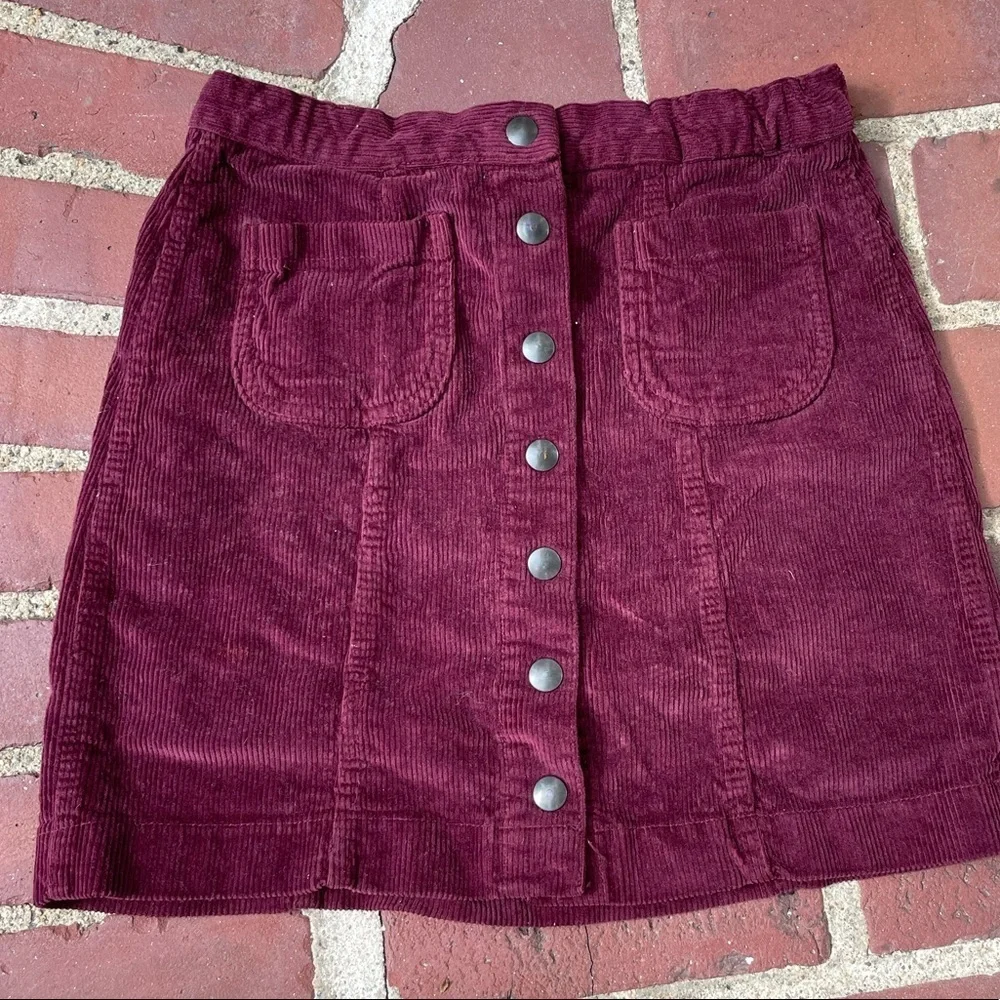 Brandy Melville mini skirt